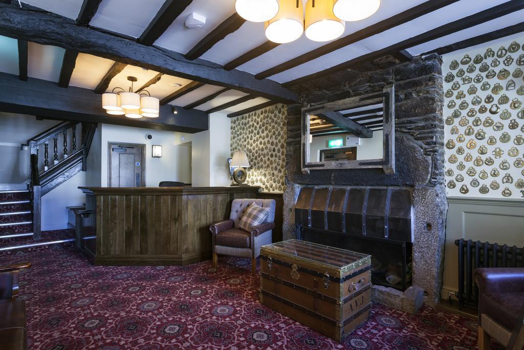 אוקהמפטון The White Hart Hotel Wetherspoon מראה חיצוני תמונה