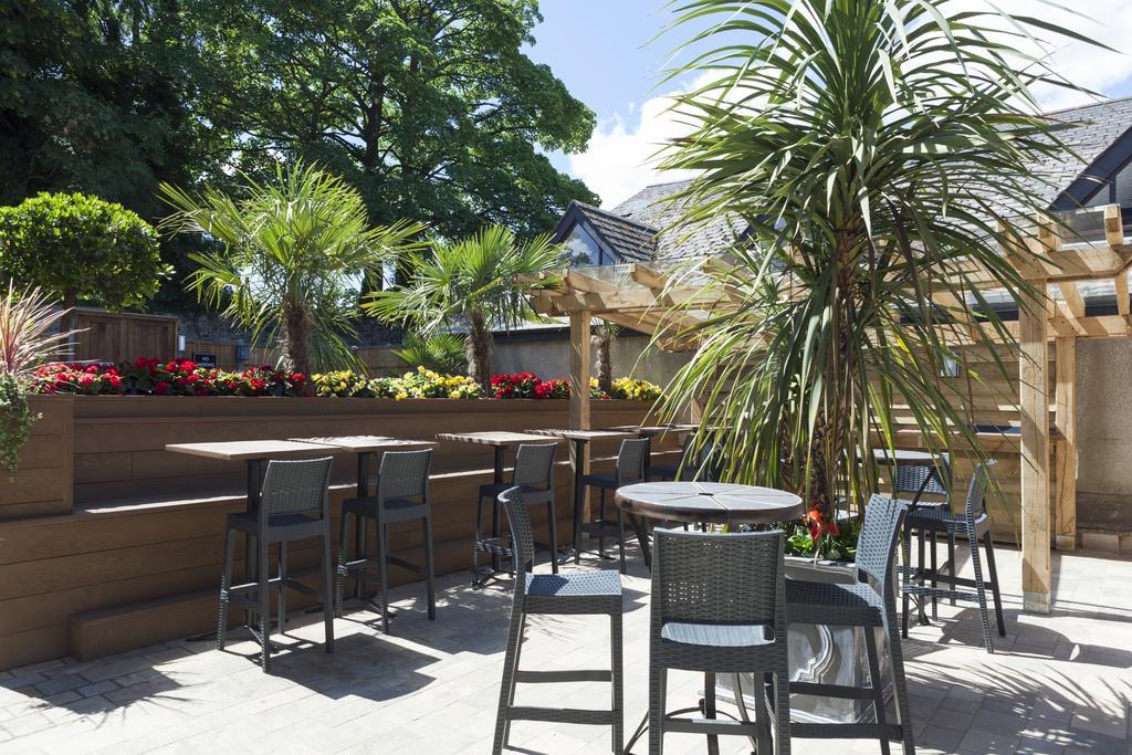 אוקהמפטון The White Hart Hotel Wetherspoon מראה חיצוני תמונה