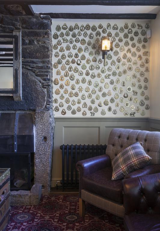 אוקהמפטון The White Hart Hotel Wetherspoon מראה חיצוני תמונה